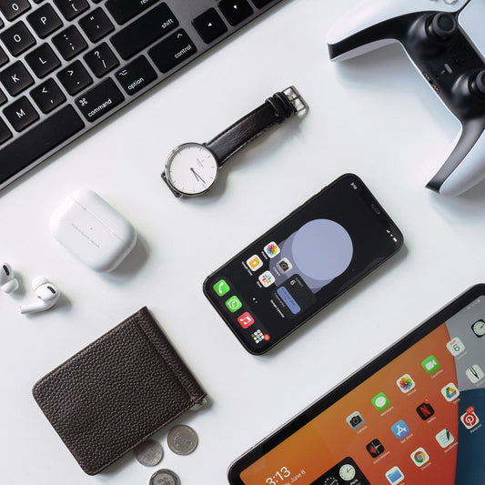 Top 5 Must-Have Tech Gadgets for Modern Consumers